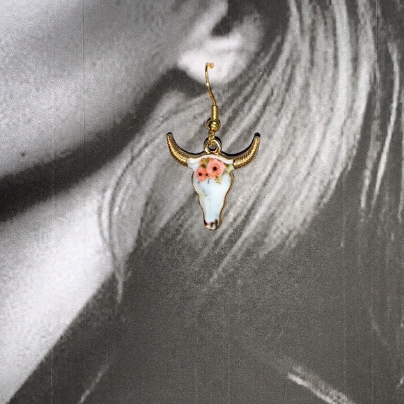 Hand Crafted Jewelry - New Handcrafted Cowboy Cattle Fishhook Cowgirl Dangling Western Earrings